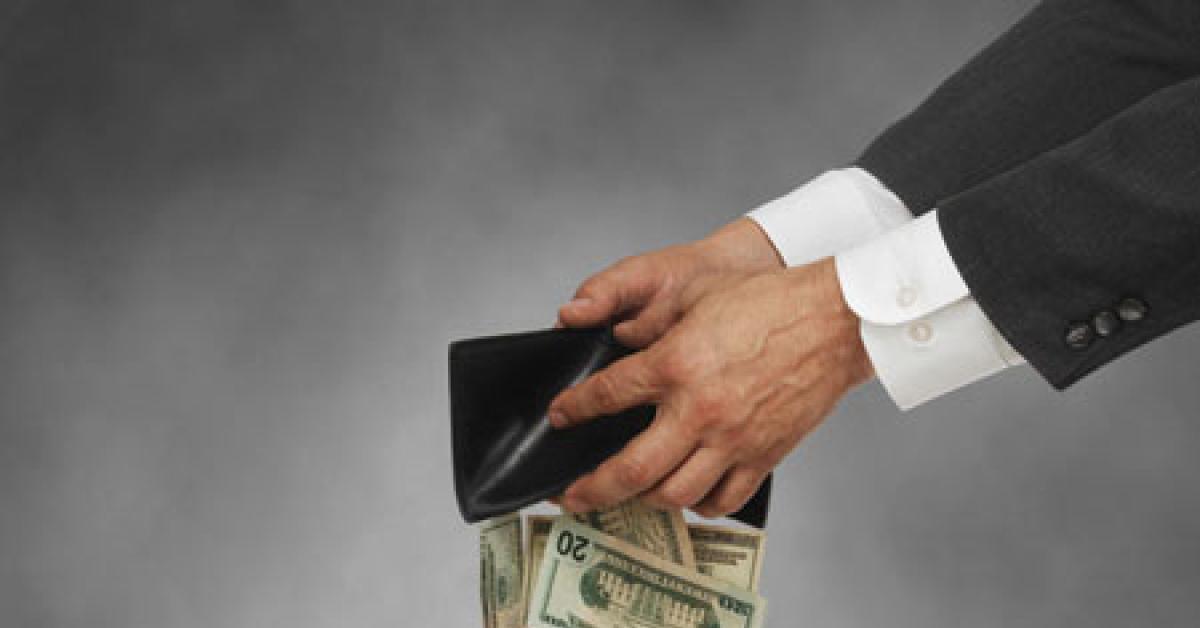 000002997516 tax money hands web