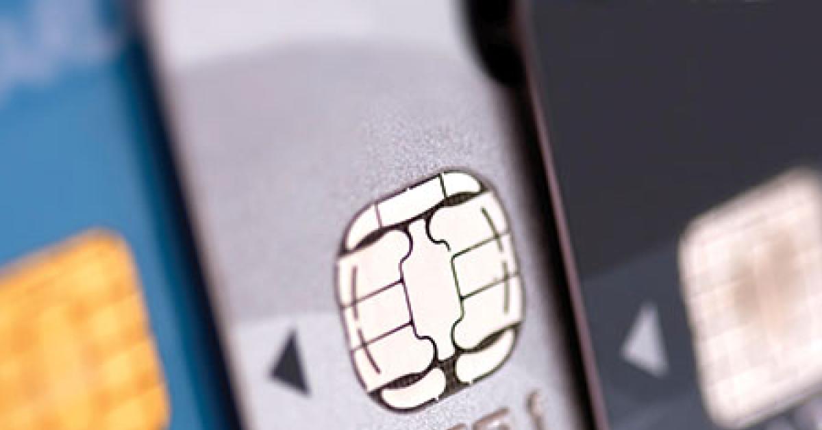 000009899701 card chips web
