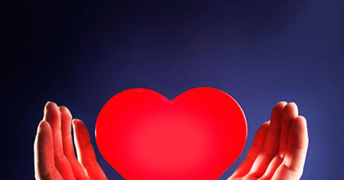 3560 01144 heart hands web
