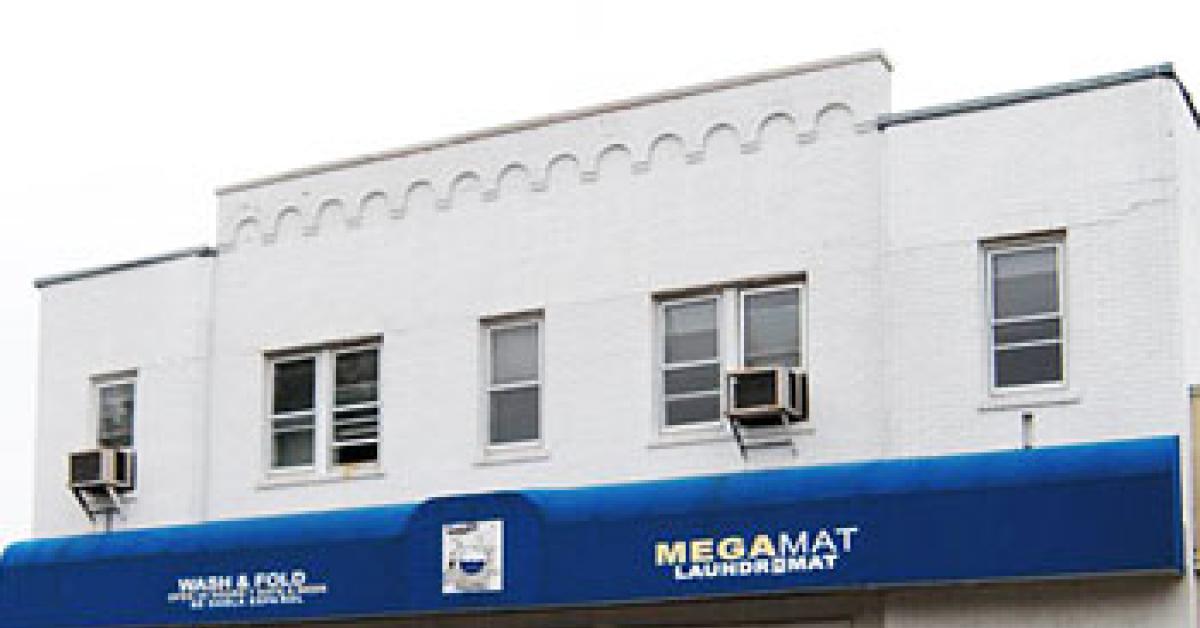 Megamat exterior