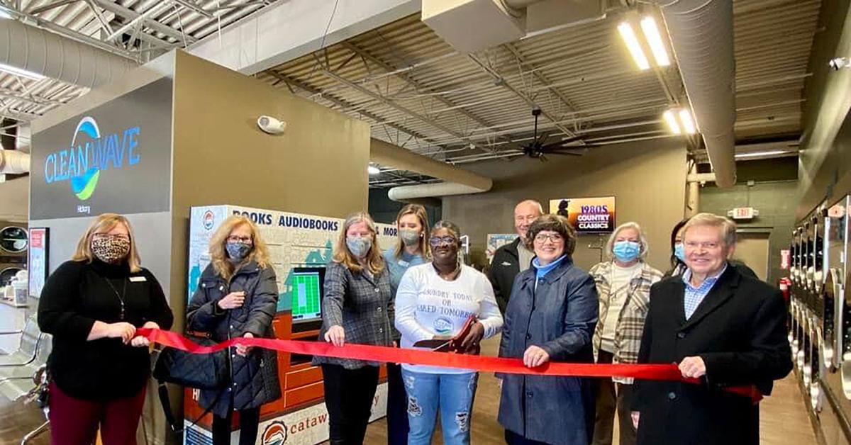 Clean Wave Laundry Launches New Library Service
