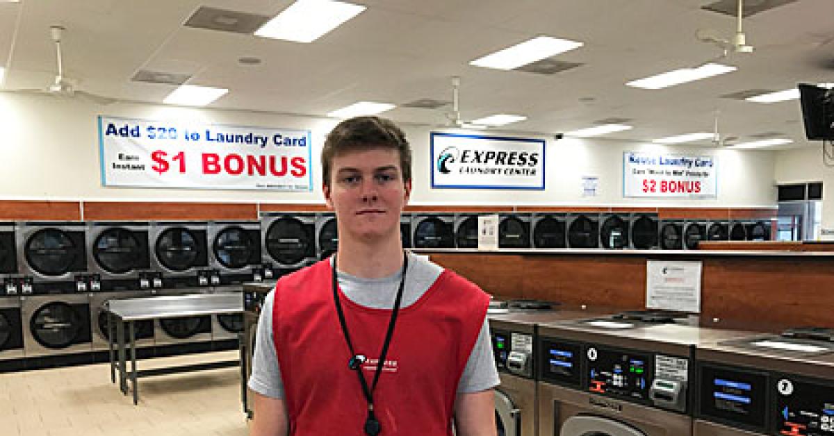 Elliot Maes Helps Out in Houston