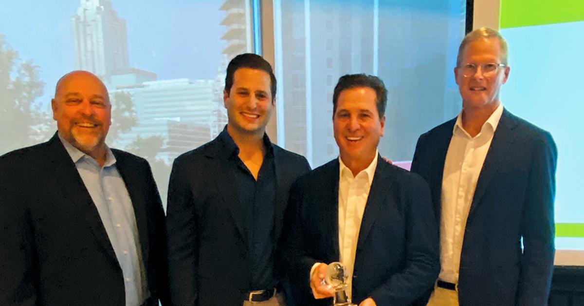 Huebsch Honors Distributors at Awards Event