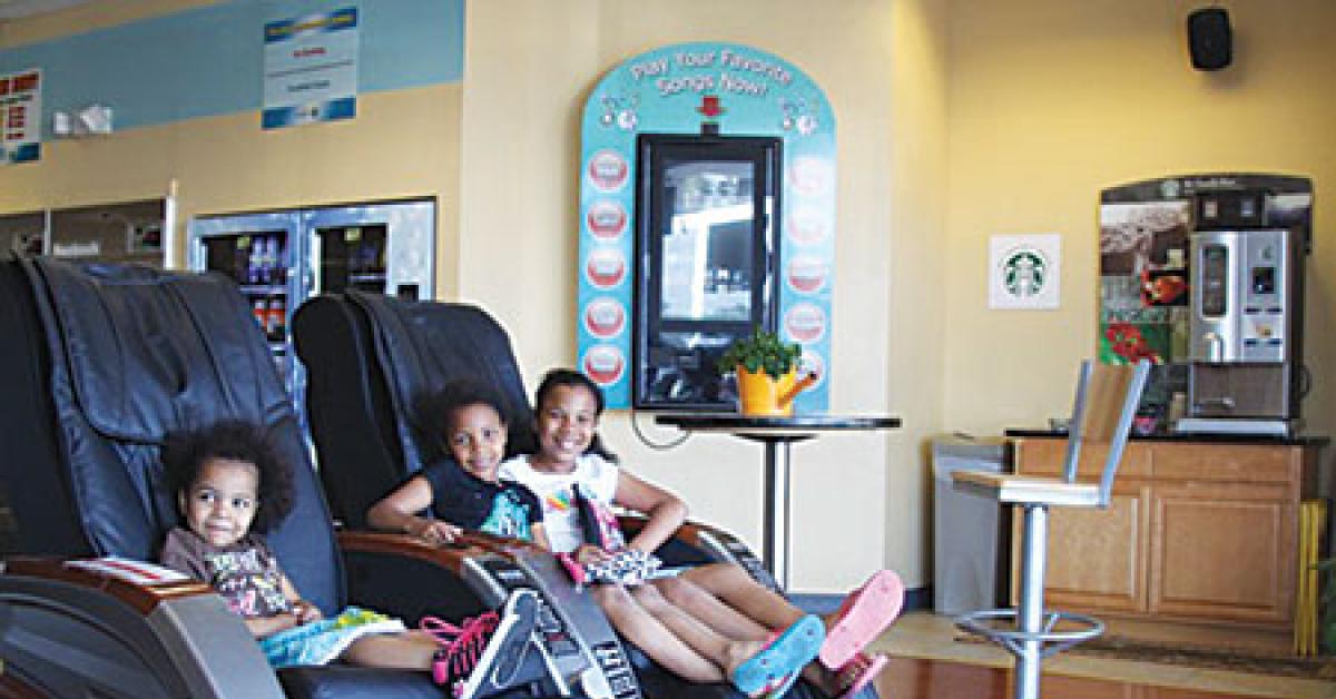 laundrycafe massagechairs web