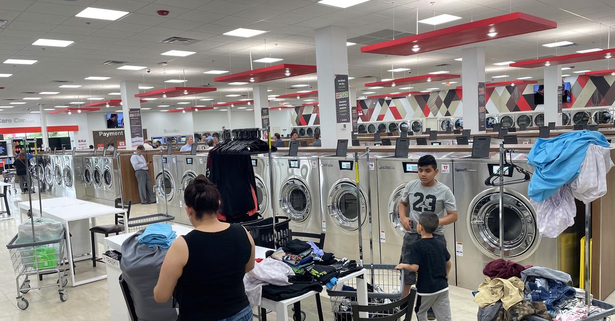 Chicago Welcomes 1st Speed Queen Laundry Franchisee
