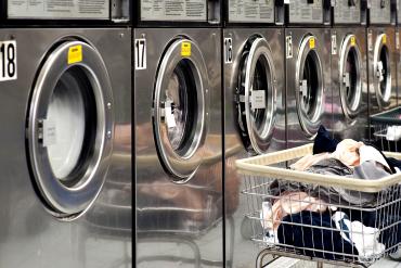 10 Rules for Laundromat Harmony and Cleanliness