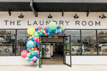Laundromat Owner Undaunted by COVID-19 Challenges